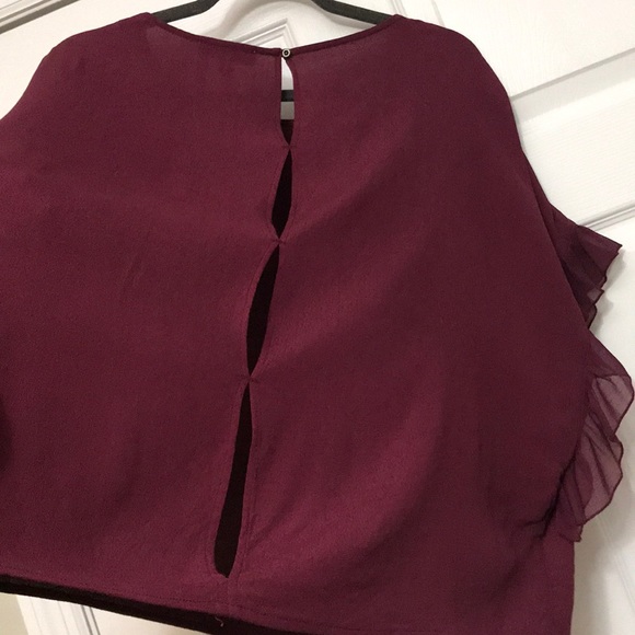 William Rast Ruffled sleeve 100% Viscose Top - Picture 6 of 7